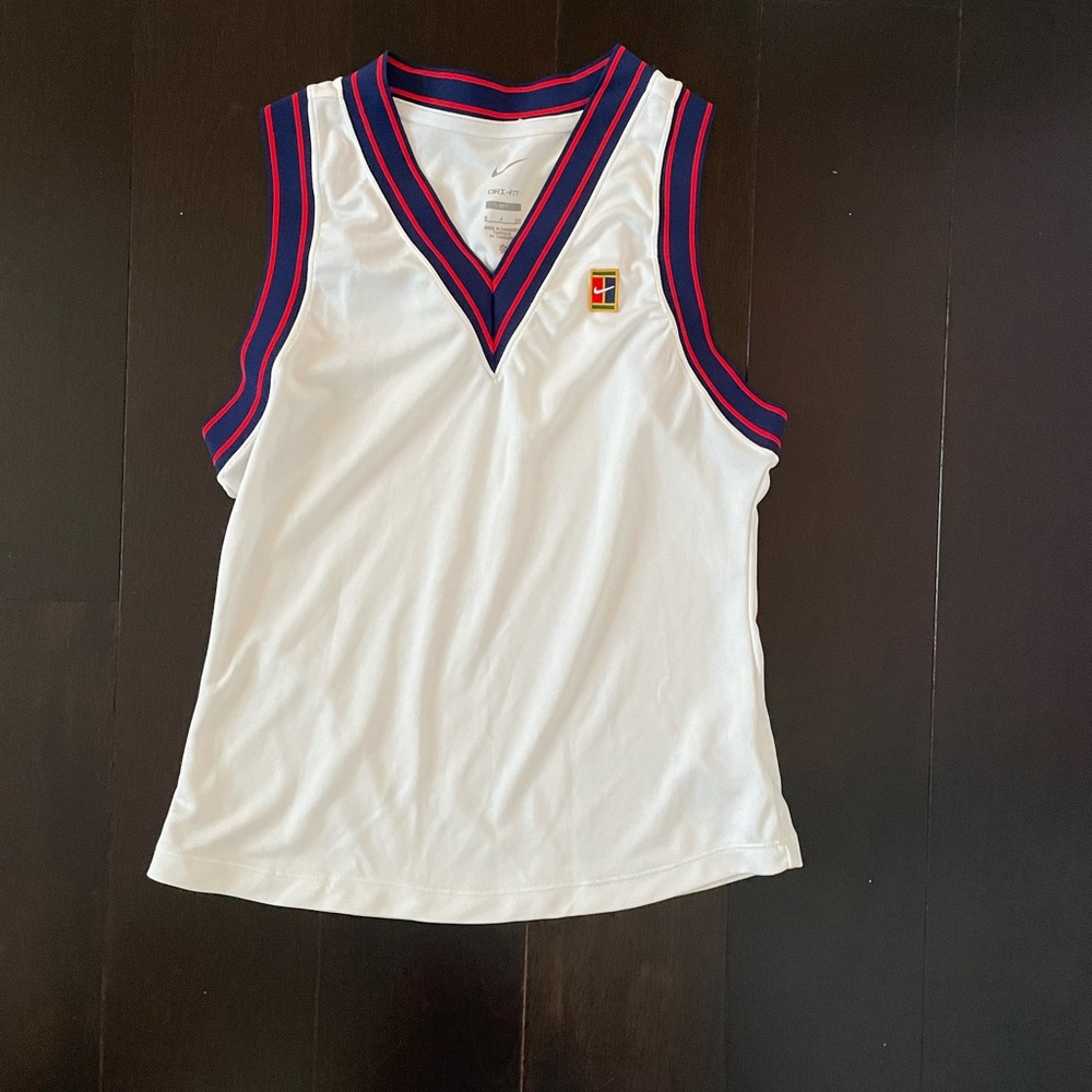 Nike tank